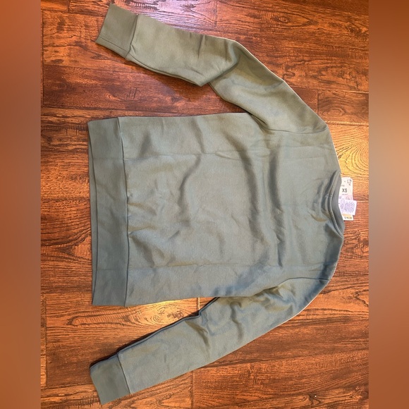 Adidas Crewneck - Picture 2 of 3